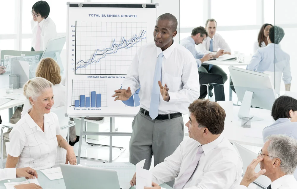 Tráfego Pago, Gestão de mídias sociais, Criação de websites, Consultoria e mentoria e Trade Marketing. 46 consultoria